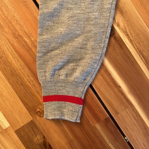 Disney Mickey Mouse Sweater Gray Large - Picture 4 of 8